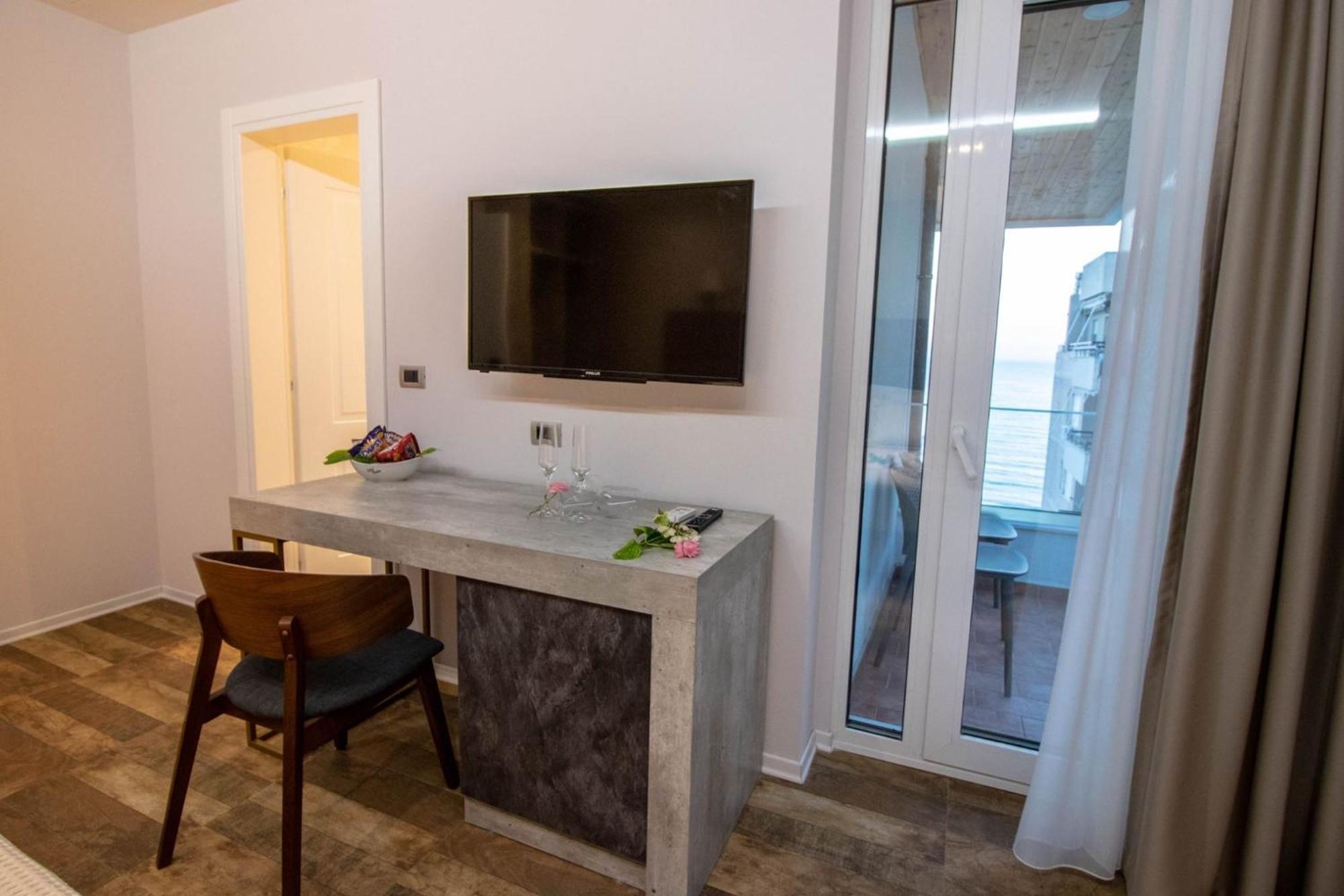 Blue Marine Hotel 4*